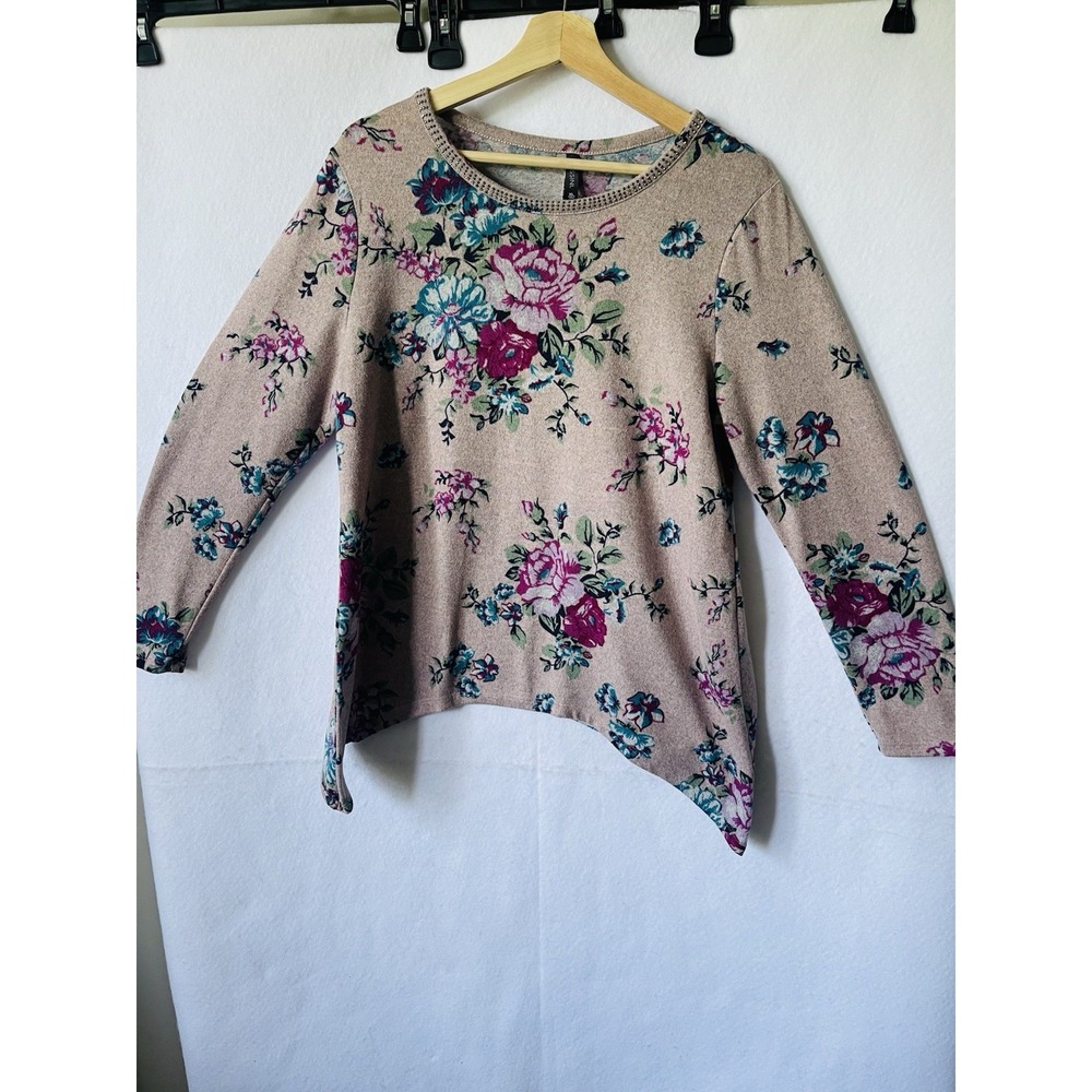Massini‎ Beige Floral Knit Top with Teal & Magenta Accents